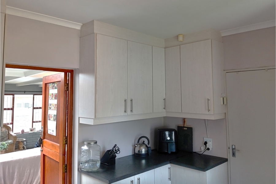 3 Bedroom Property for Sale in Kleinmond Western Cape